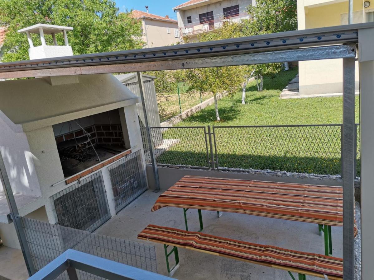 Marini Apartmani Трогір Екстер'єр фото