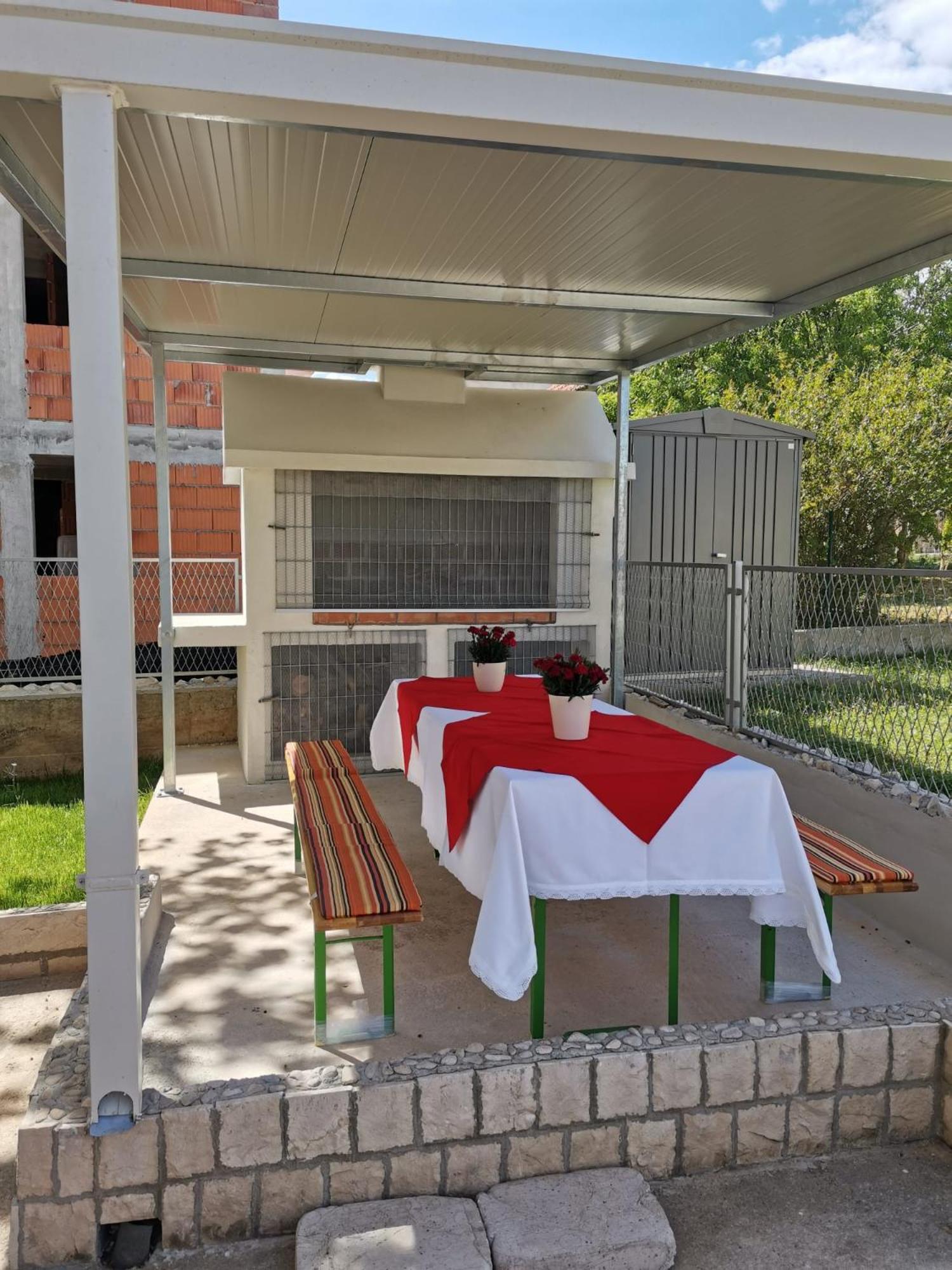 Marini Apartmani Трогір Екстер'єр фото