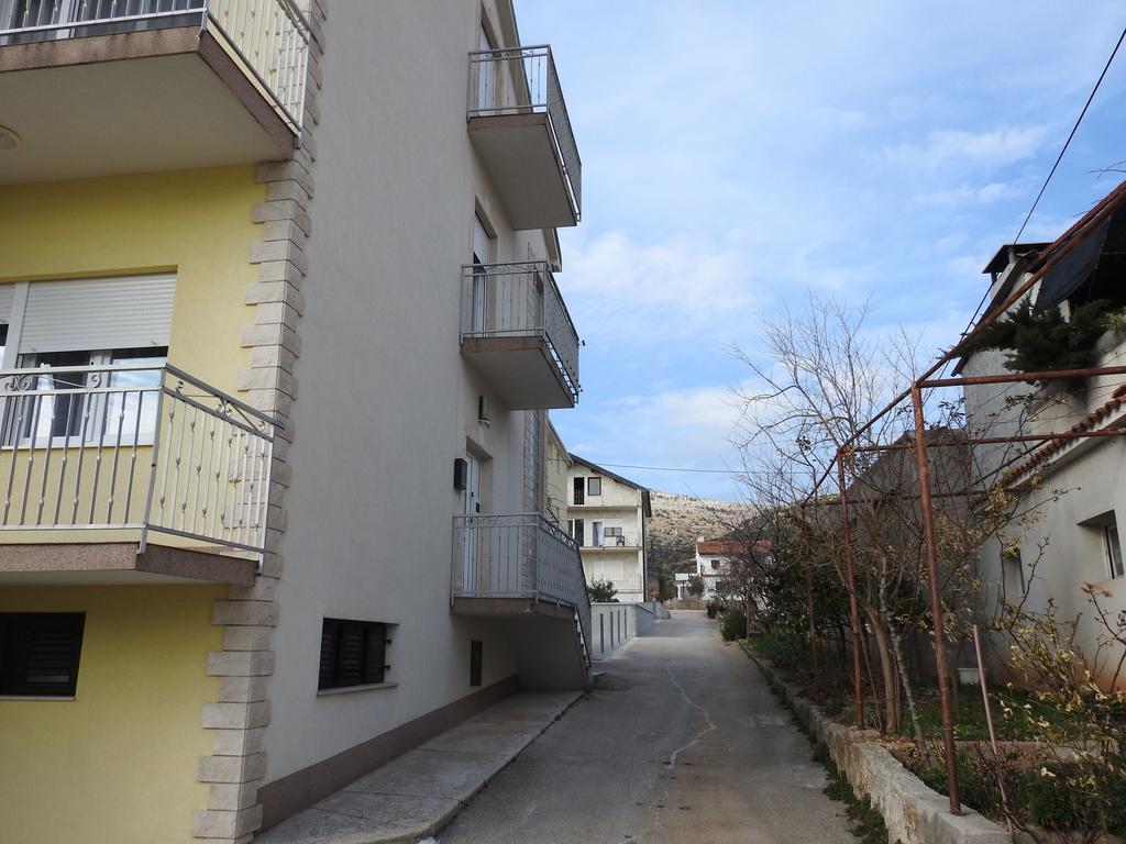 Marini Apartmani Трогір Екстер'єр фото