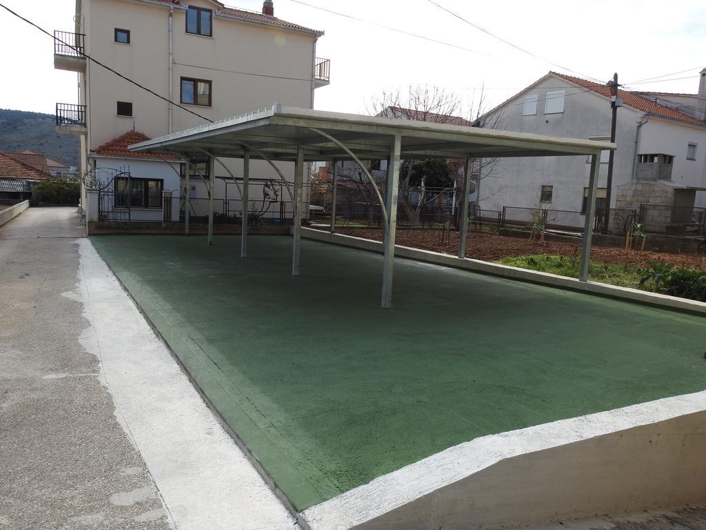 Marini Apartmani Трогір Екстер'єр фото