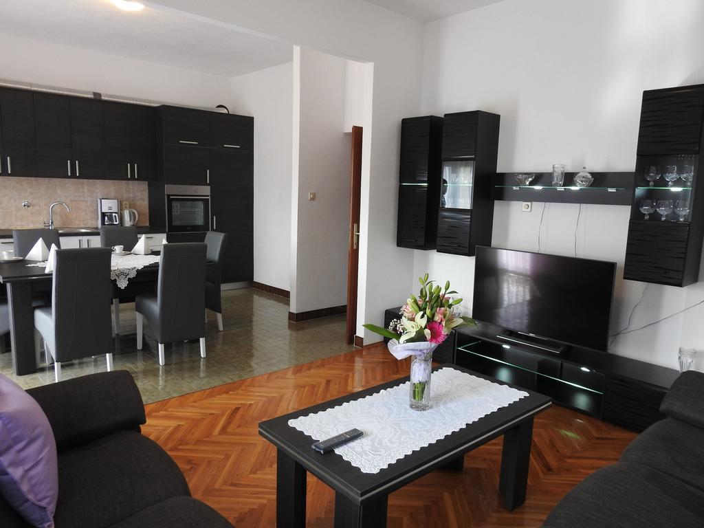 Marini Apartmani Трогір Екстер'єр фото
