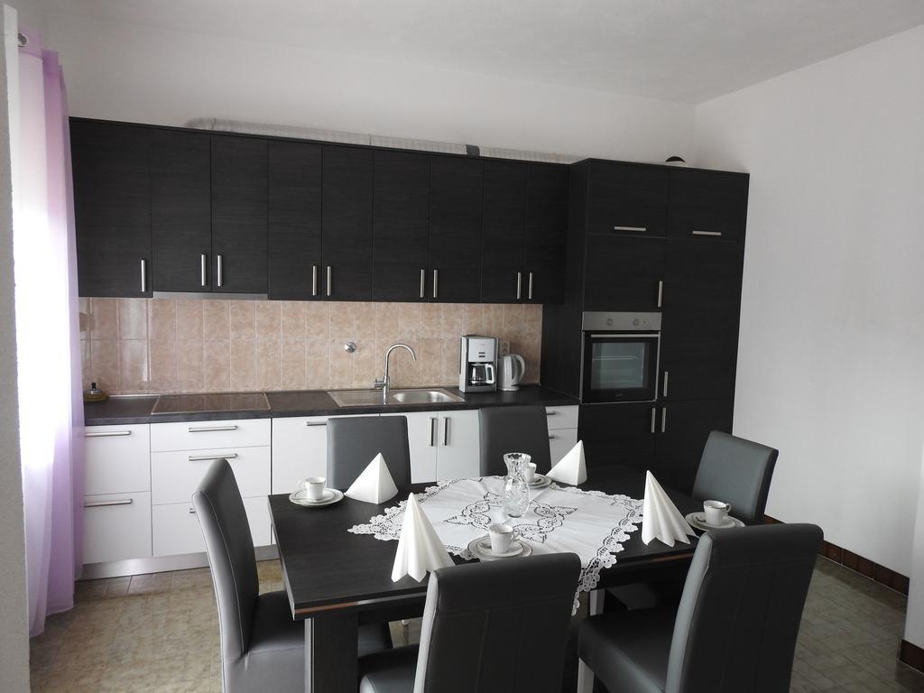 Marini Apartmani Трогір Екстер'єр фото
