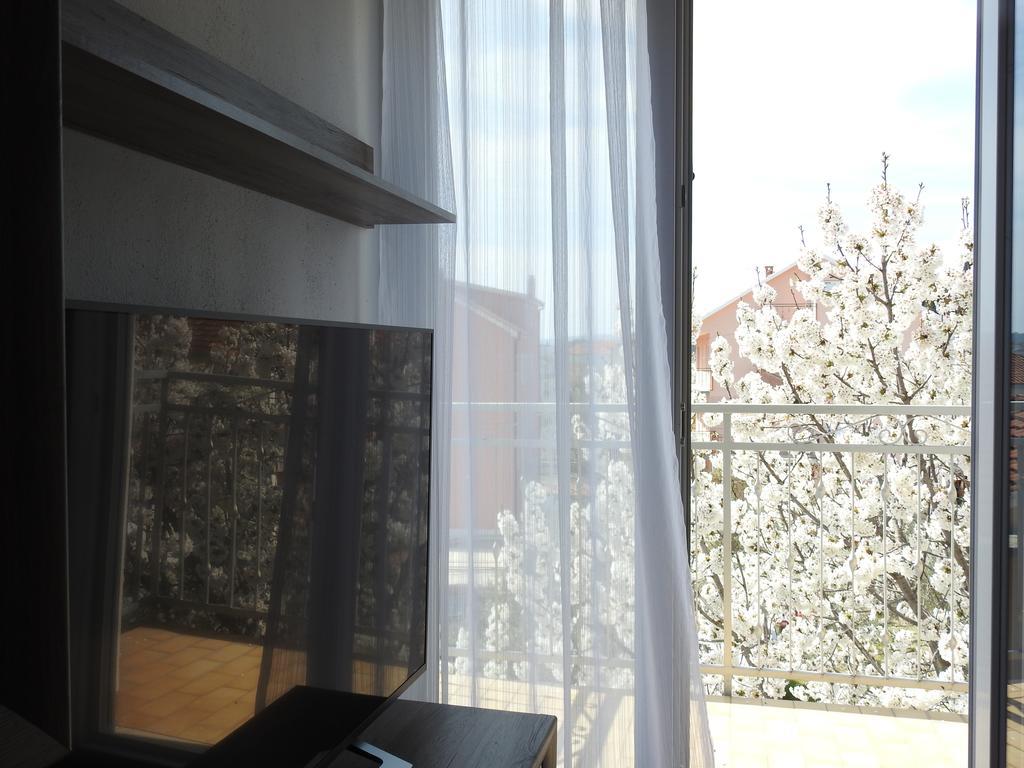 Marini Apartmani Трогір Екстер'єр фото